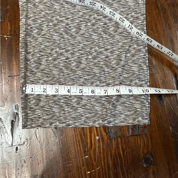 Lands End Active Yoga Pants Women M (10-12) Olive Tan Color Heather Pockets - Picture 6 of 12